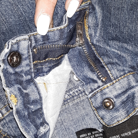 Cute Calvin Klein Jeans Toddler SZ: 3T - Picture 4 of 6